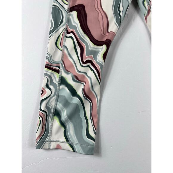 Athleta Ultimate Stash Pocket Capri Swirl Leggings Large - Picture 4 of 12